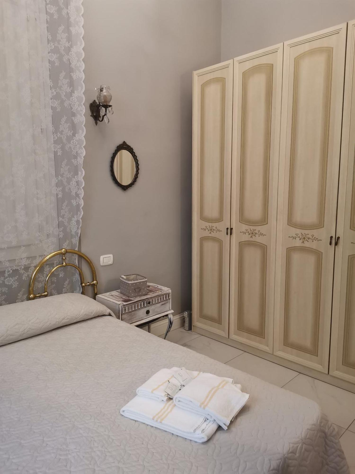 Villa Liberty Ofelia Locazioni Brevi Cagliari Ngoại thất bức ảnh